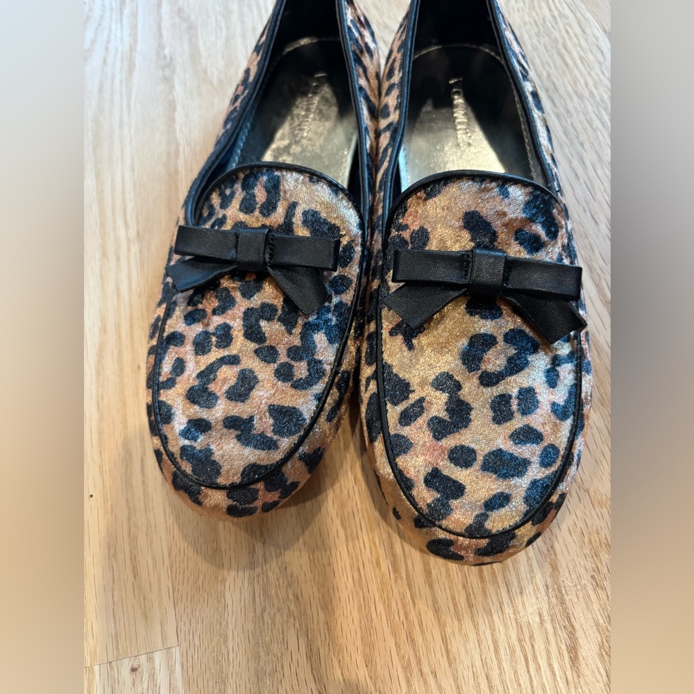 🐆 J.Crew crewcuts Leopard Print Loafers with a sweet bow— kids size 4 - Picture 9 of 10